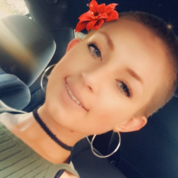 Meet your Posher, Fendi - Picture 5 of 8